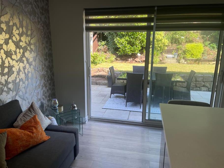 Home In Wirral - Peaceful Contemporary Gem. Zewnętrze zdjęcie